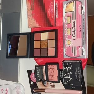 Makeup lot Nars orgasm lip kit Benefit Blush palette Huda Beauty eyeshadow Liner